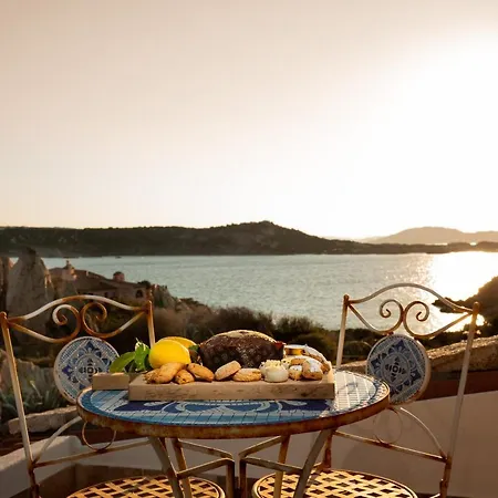 Homey Experience - White Panorama Villa *