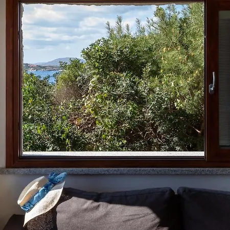 Villa Homey Experience - White Panorama